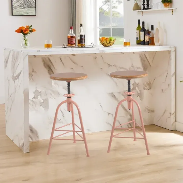 Warm Metallic Accent Ideas to Elevate Your Home This Summer